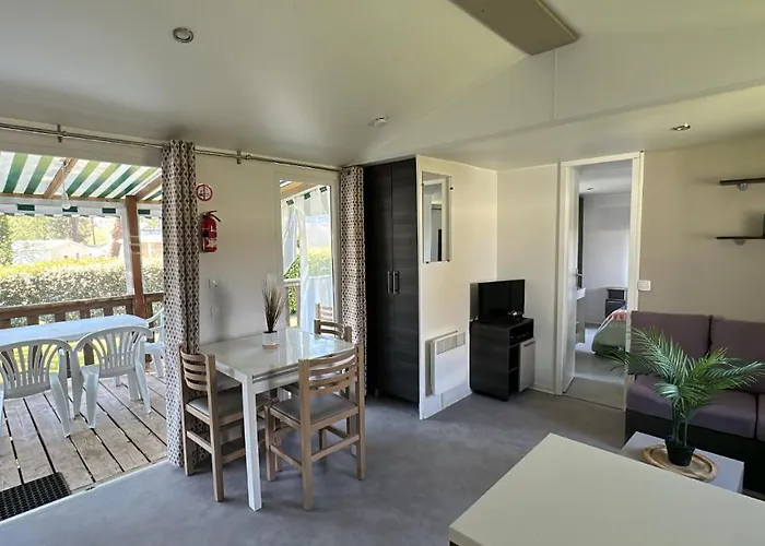 Mobilhome 2 Chambres 229 Dans Camping 4 Etoiles